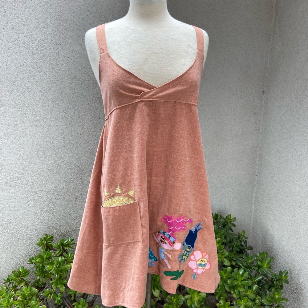 Pia Arango jumper dress Trolls theme sz S/M